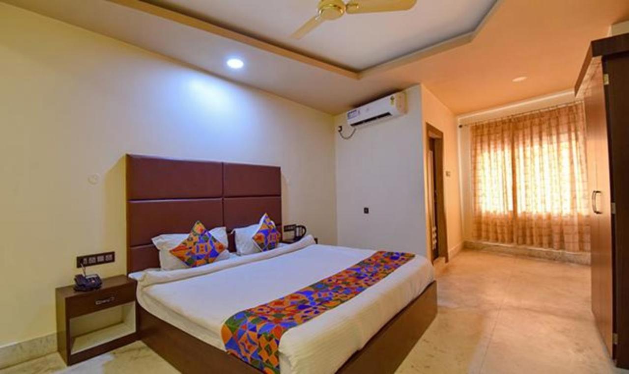 Fabhotel Rr Suites Guwahati Extérieur photo